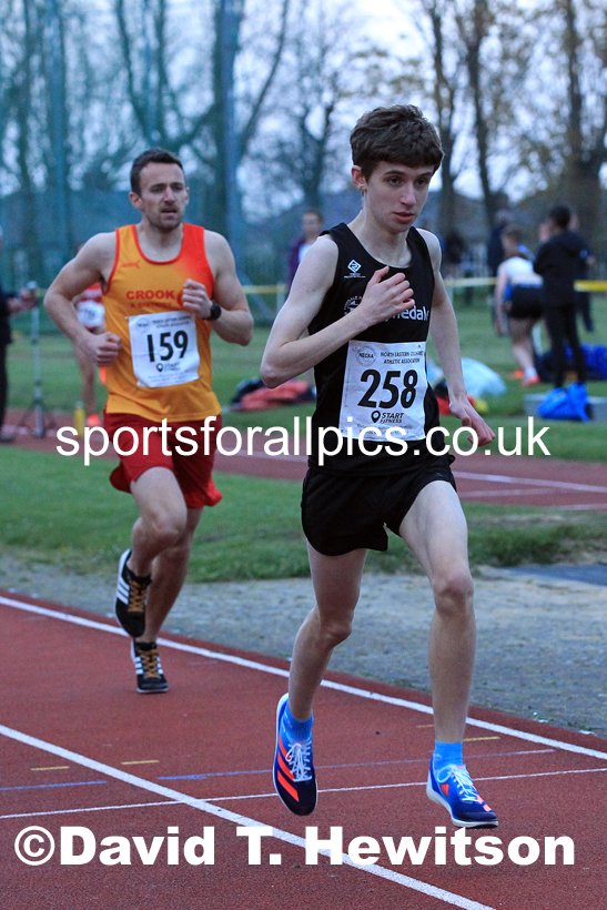 1500 metres, 2022 NEGP No. 1,  Monkton Stadium, April 20th, on a very cold night. Photo: David T. Hewitson/Sports for All Pics
